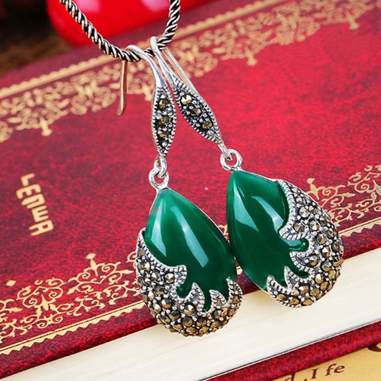 Vintage Sterling Silver Green Agate with Marcasite Dangle Drop Earrings (E12033GREEN)