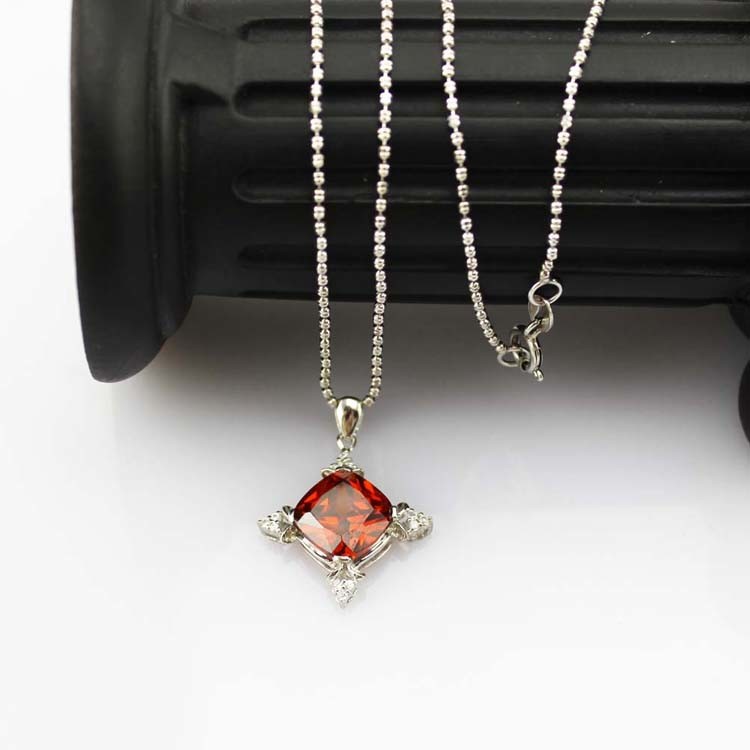 925 Silver Jewelry 10mm Round Garnet Cubic Zirconia Pendant (P27)