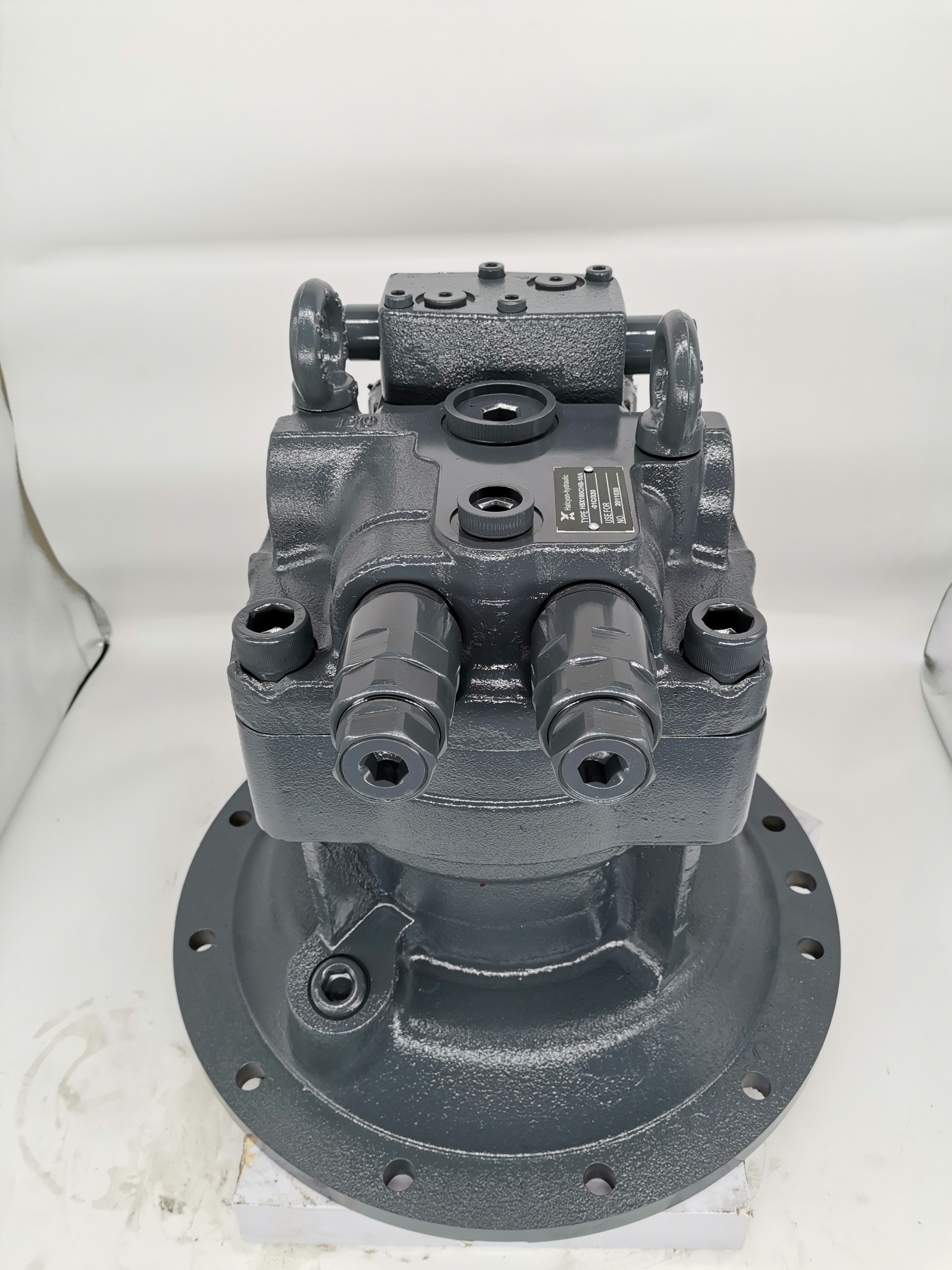 Excavator M5x130/180 Swing Motor 4616985 4419718 Swing Motor For Hitachi
