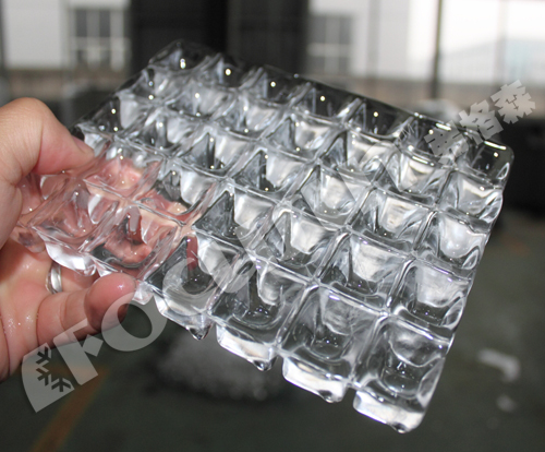 Long Service Life Focusun Cube Ice Machine Air-Cooled Cooling Way for Efficiency