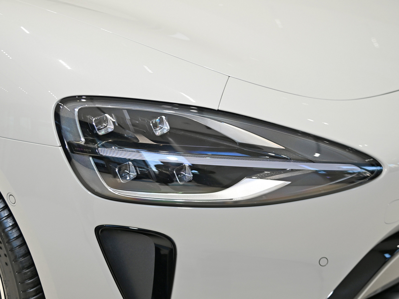 Xiao-mi Su7 Pro Max AWD 4-Door 5-Seater Electric Vehicle 2024 Presale with Pure EV Technology and Battery Energy Type
