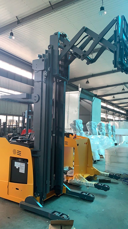 Advertising Company 1.5 Ton 2 Ton Scissor Double Deep Reach Forklift with 12000 Max Height