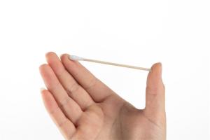 Quality Daily Draw 80mm Medical Cotton Swabs Wooden Stick wholesale