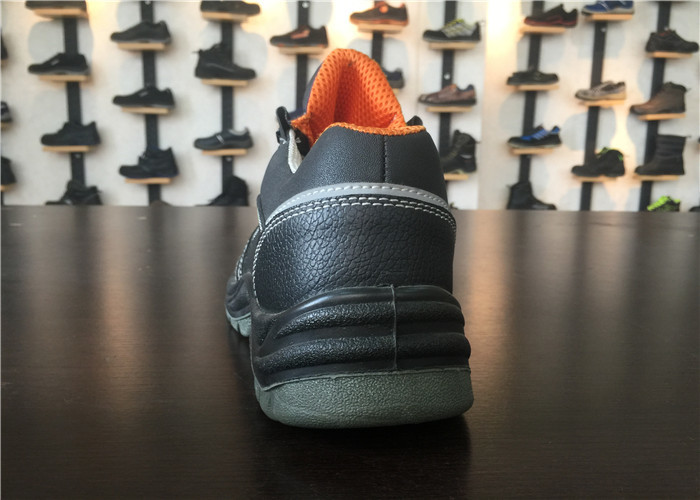 S1 Category Waterproof Safety Shoes Odour Resistant Dry Keeping Design