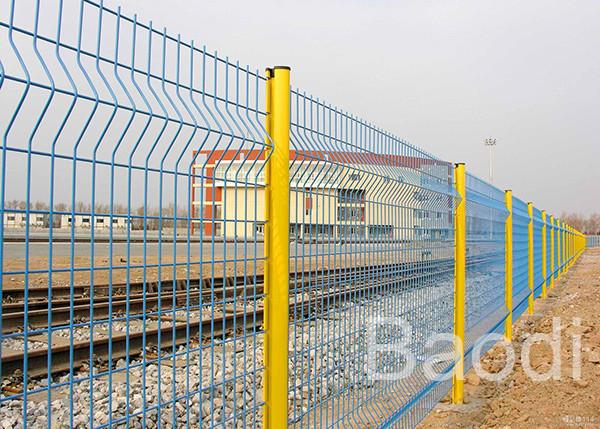 Railway Vinyl Coated Wire Mesh Fence With Low Carbon Steel / Powder Spray