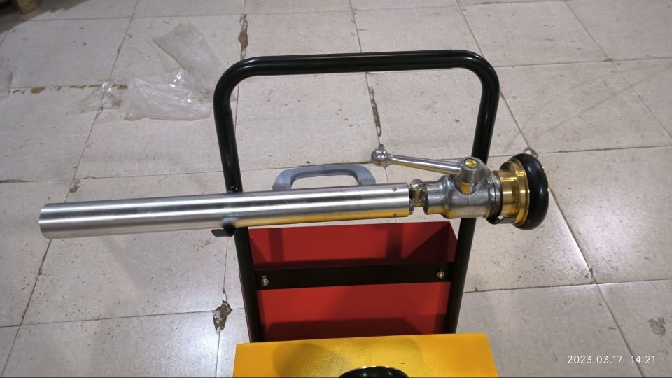 Fire Extinguishing Equipment Metal Mobile Foam Unit 1 Year Warranty