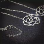 Piaget full diamonds of double hollow rose necklace 18kt gold with white gold or