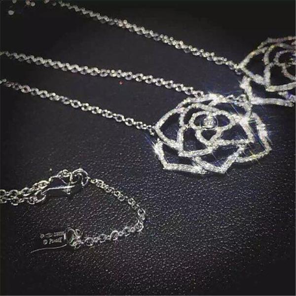 Piaget full diamonds of double hollow rose necklace 18kt gold with white gold or