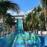 OEM ODM Aqua Water Slide Playground Fiberglass Water Slide Rainbow