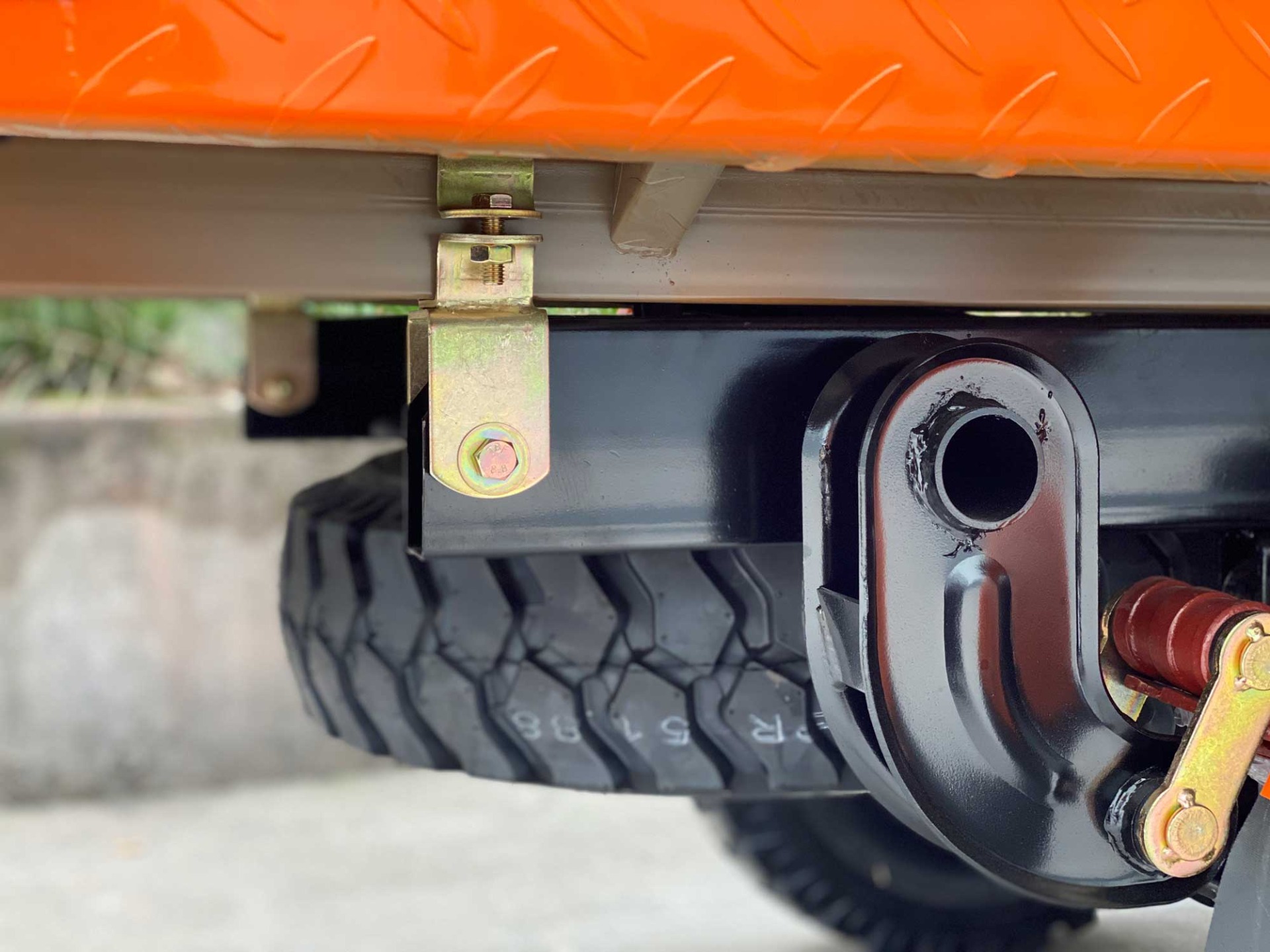 Orange 800W Motorized Tricycles for Heavy Duty Three Wheels Motorcycles from Dayang