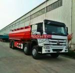 8 X 4 HOWO Oil Tanker Truck For Loading Fuel / Gasoline 6000 Gallons Volume