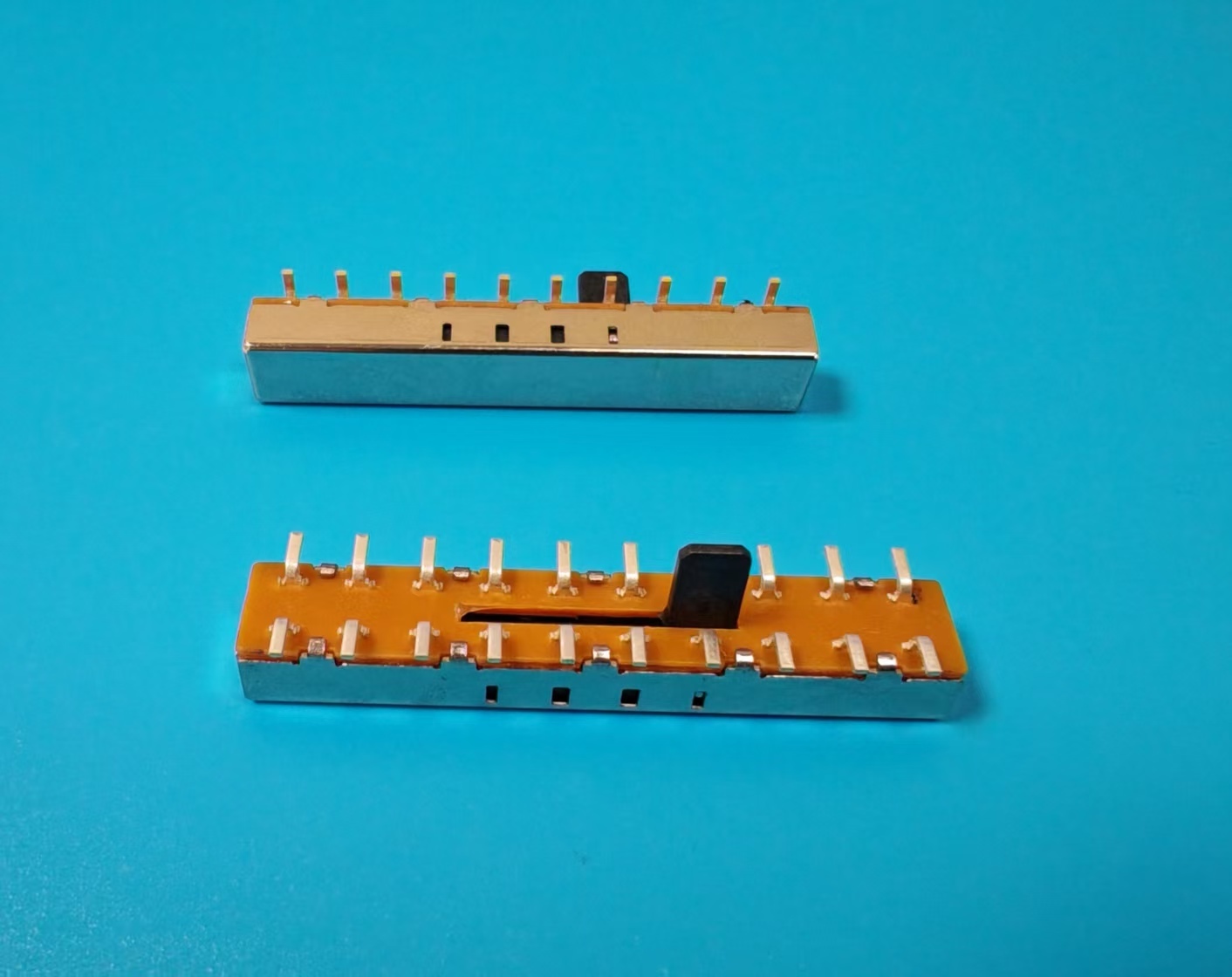 Alinta 20-feet Slide Switch (toggle Switch) 4P4T SMT Type Operation Force 150gf Min. Detent Force 650gf Operation Force 250gf±150gf Differential Force