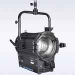 High Light Output 200W LED Fresnel Light Daylight Battery Powered for Film and