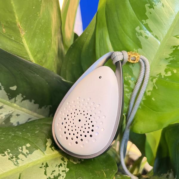 VDETTE NC01 Wearable Air Purifier Your Personal Air Filter for Hotel Car and