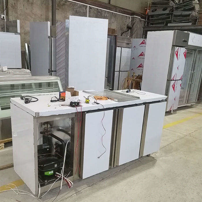 Three Door 0.8m Under Counter Deep Freezer For Cafeteria