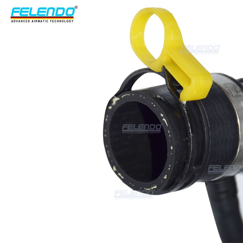 Thermostat Tube Water Outlet Hose for Land Rover Discovery,Range Rover Sport LR049990