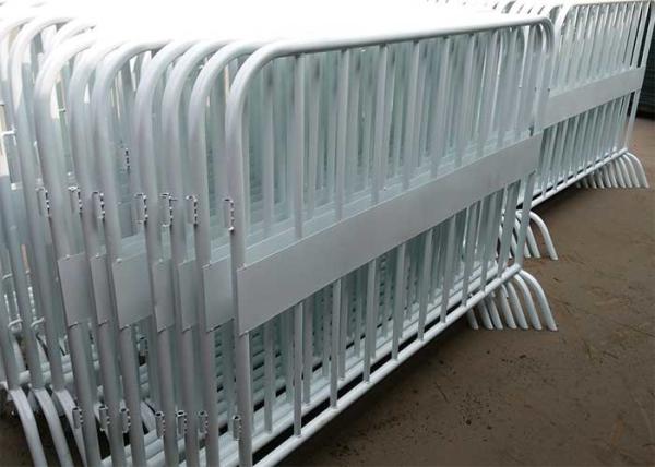 Cheap Bridge Feet 2.5m Road Fence Barrier Galvanized Roadside Fence for sale