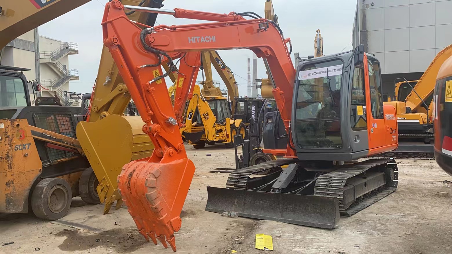 Hitachi used ZX70 crawler excavator ,Hitachi Zaxis 70 price low on sale in Shanghai China