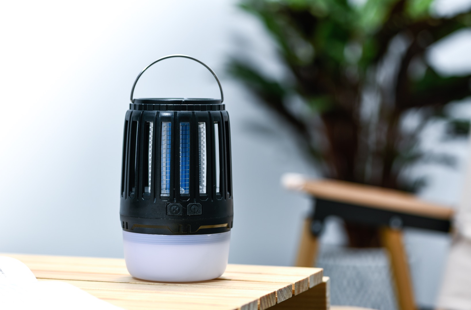 Portable Solar Mosquito Repellent Bracelet Bug Zapper Killer for Indoor and Outdoor