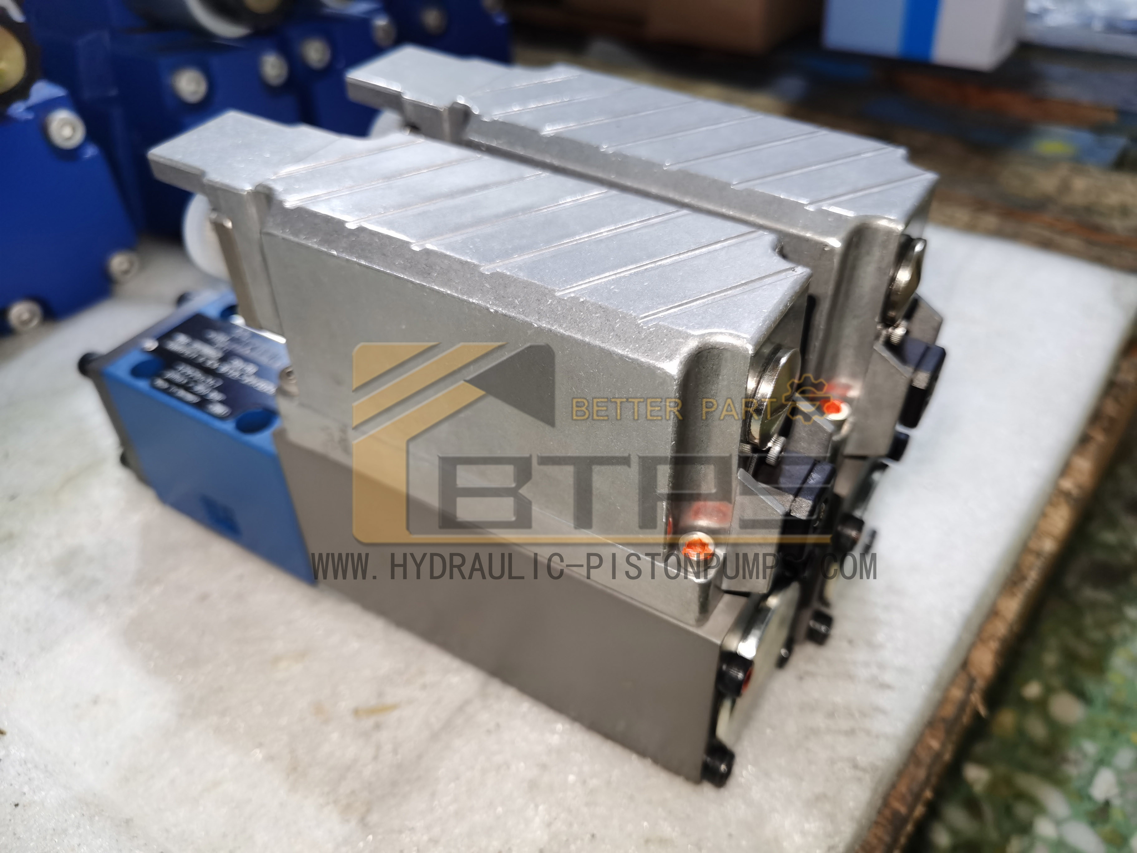 Rexroth 4WRPEH6C4B12L-2X/G24K0/A1M Hydraulic Valve Direct Operated 4WRPE 4WRPE6E32SJ-20/G24K0/A1M 0811404141