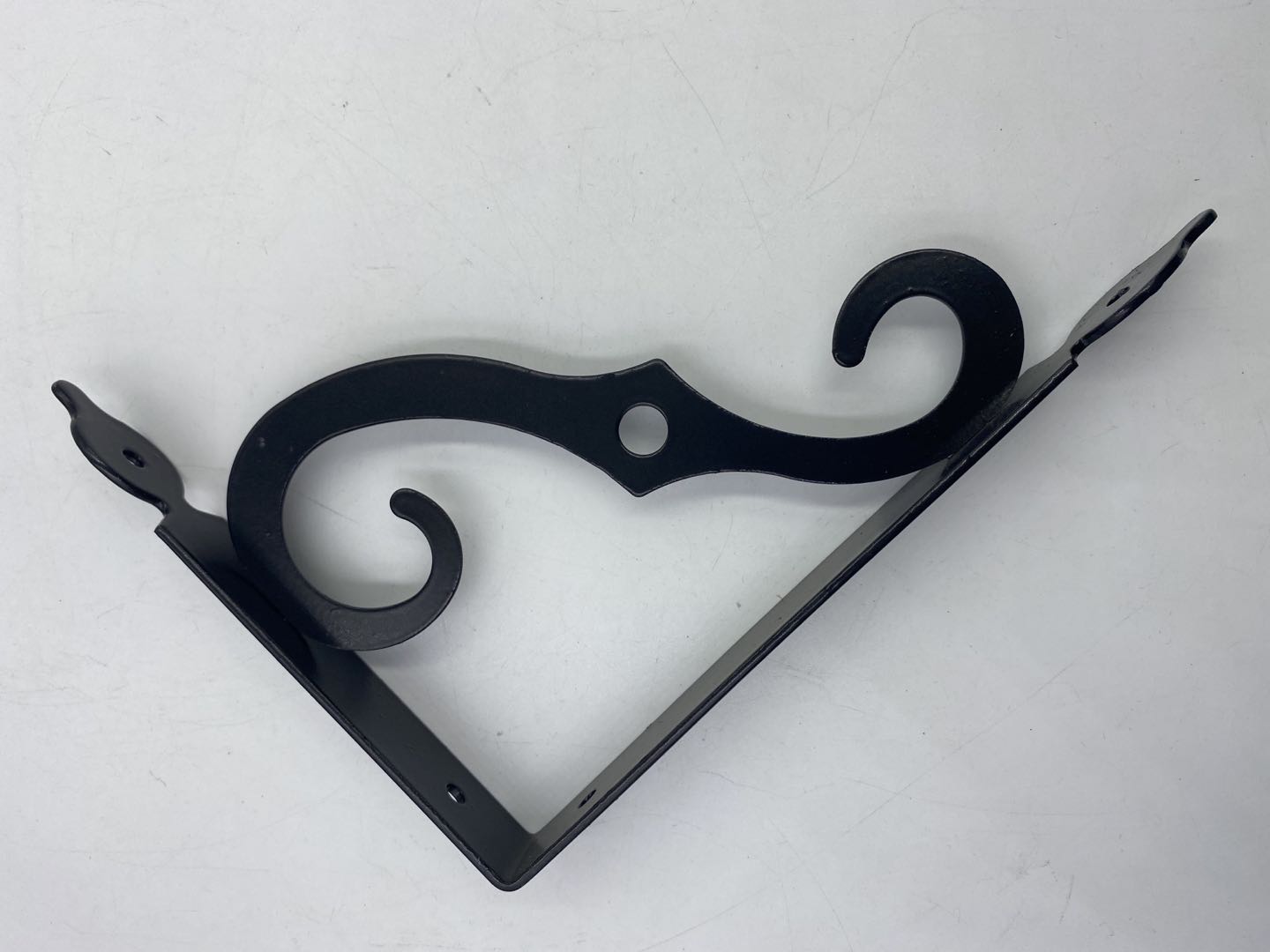 Outdoor and Indoor Metal Wall Mount Hanging Plant Bracket for Decorative Arrangements