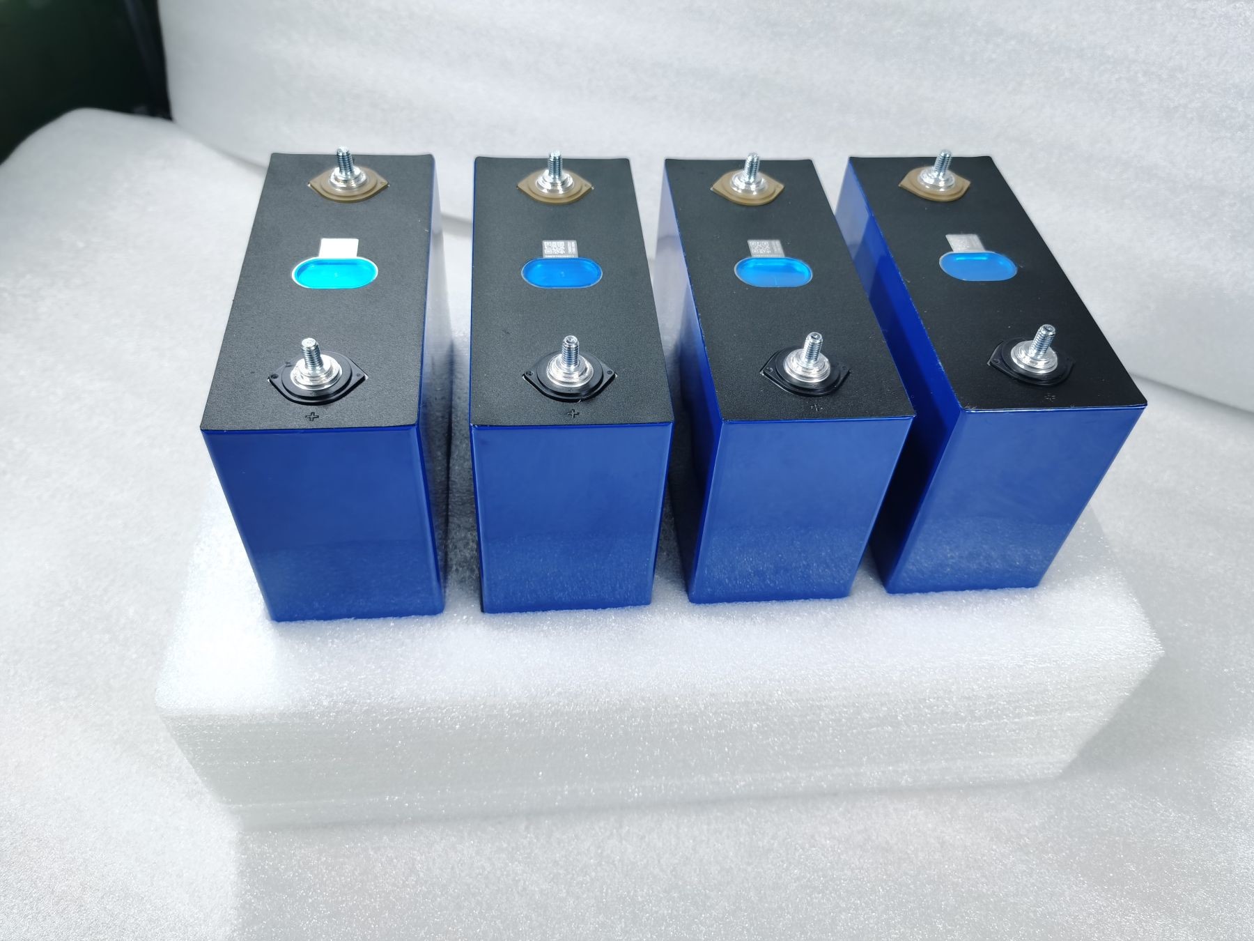 3.2V Lifepo4 320ah 302Ah 304Ah Lithium Ion Battery Cell For Energy Storage