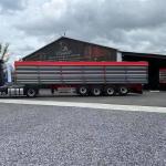 Self Dumping 2/3 Axles Bulk Cargo Transport Van Type Box Tail-Lift Truck Semi