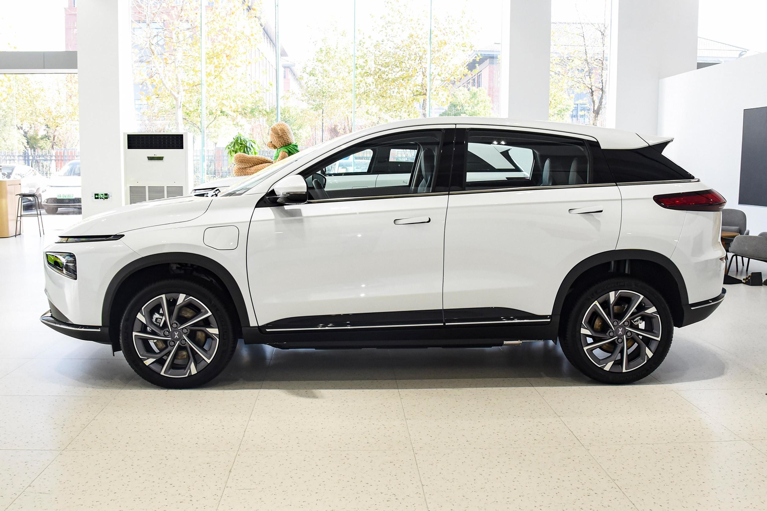 Automatic Xiaopeng G3 New Energy Electric Car 5 Seats 170km/H