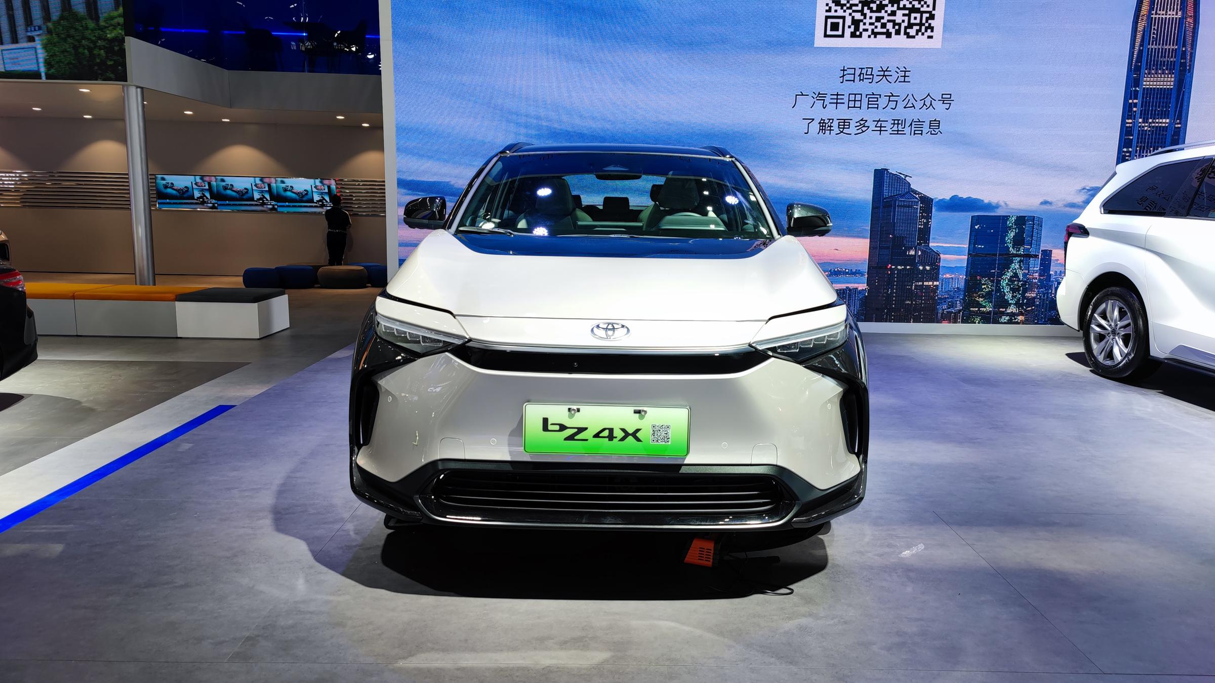 Energy Electric Cars 400-615 Km Endurance Midsize EV Car BZ4X Pro with 80KW Front Motor Power and 337NM Torque