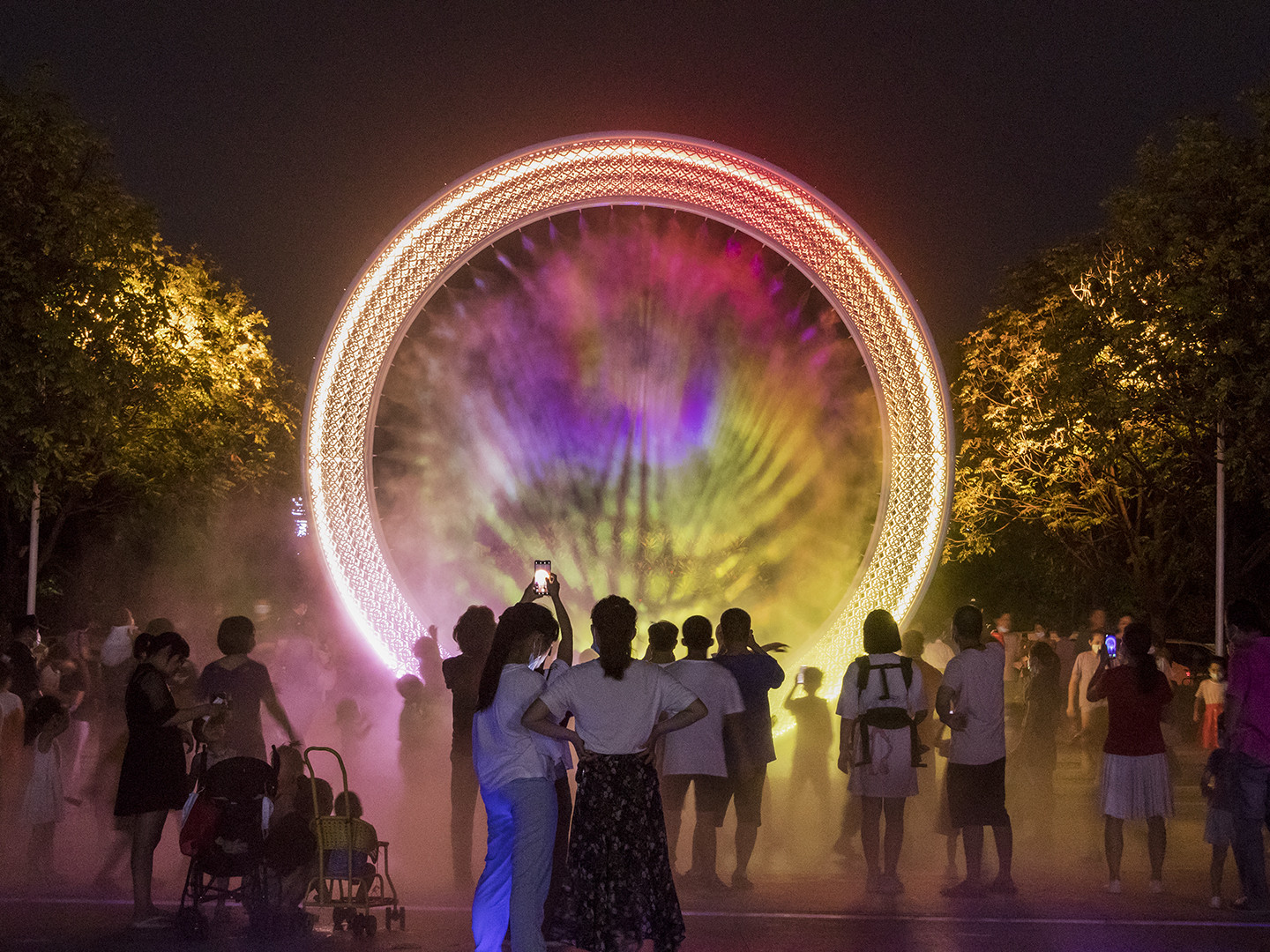 Customized 200w Waterproof Led Zoom Gobo Light Led Effect Lights For Landscape Project