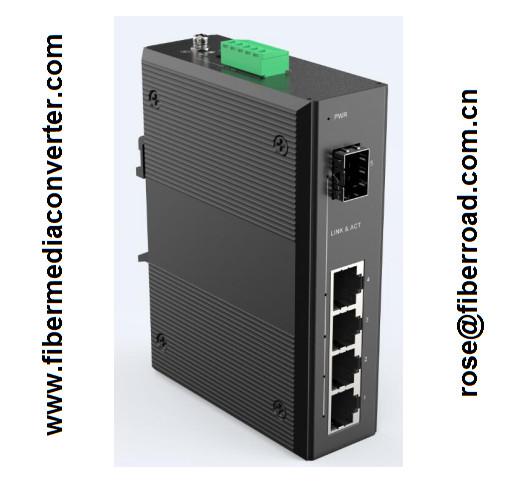 Giga Industrial Fiber Switch -40℃~75℃ , 4×10/100/1000BASE-Tx RJ45 to 1×1000BASE