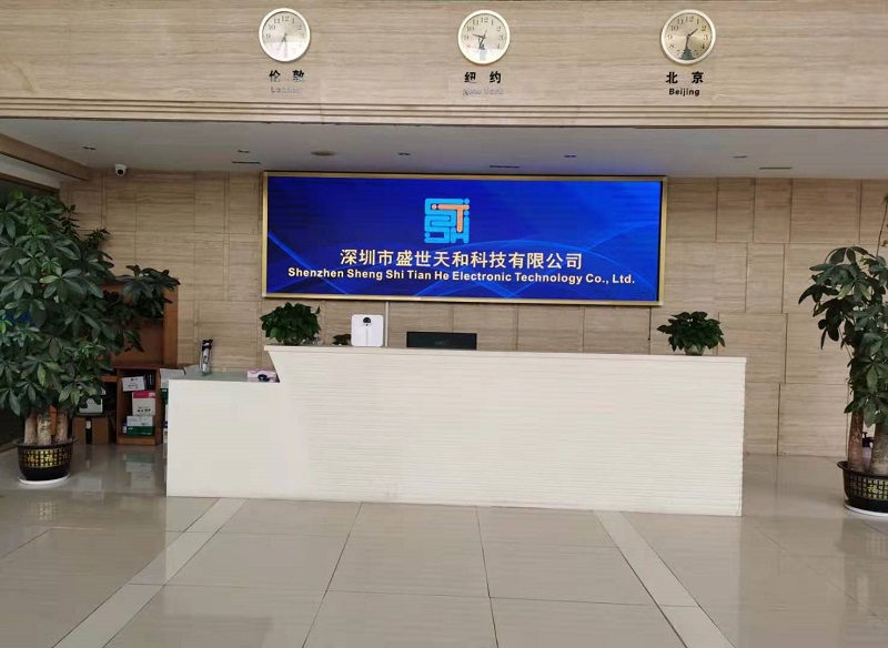 Customize Voltage DC24V 48V Poly Solar Panel 200W 300 400 Watt Solar Panel
