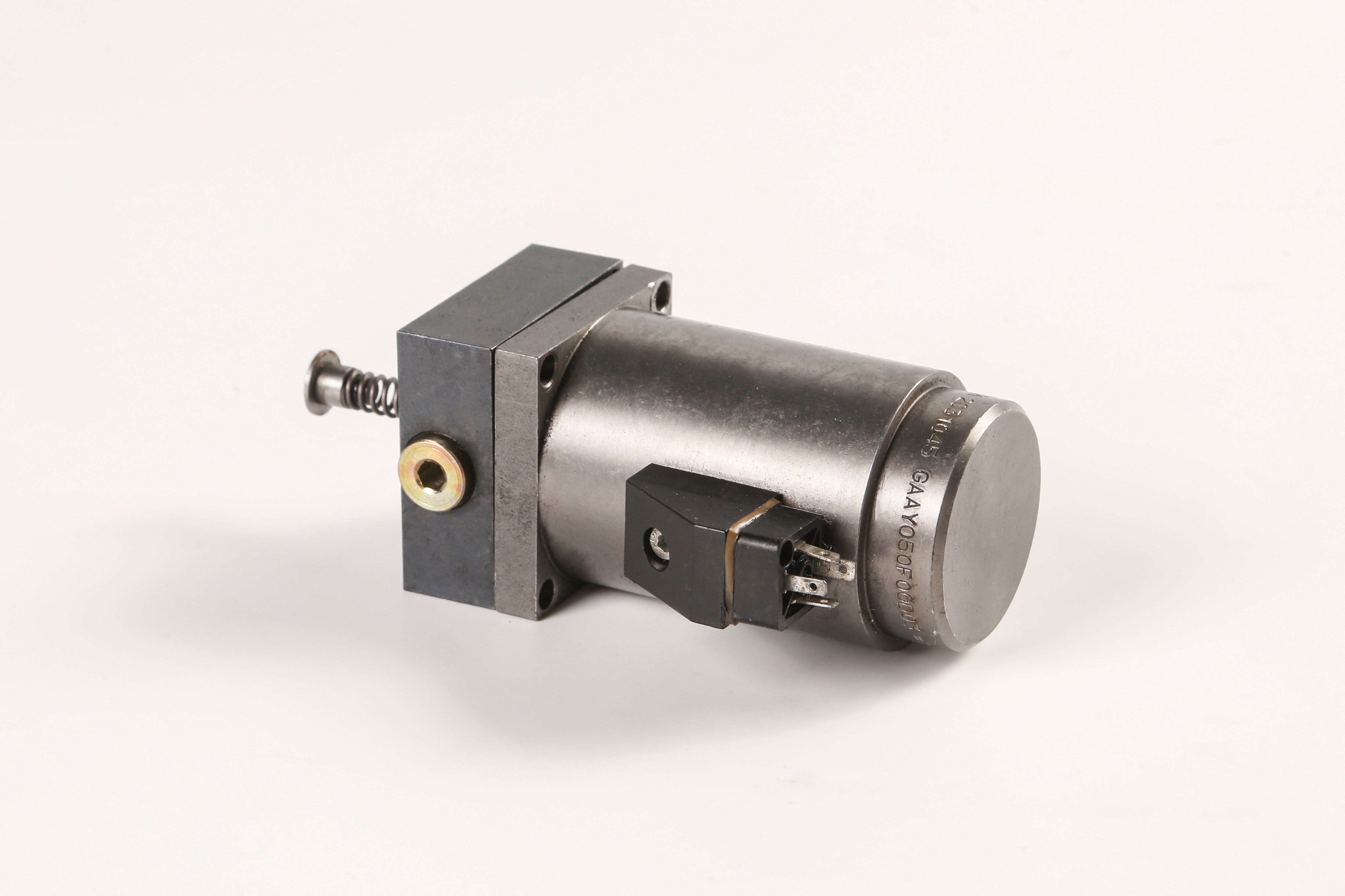 Garment Shops 42V/24V Hydraulic Solenoid Valve for Polar P1 P2 Paper Cutter 2 KG Weight