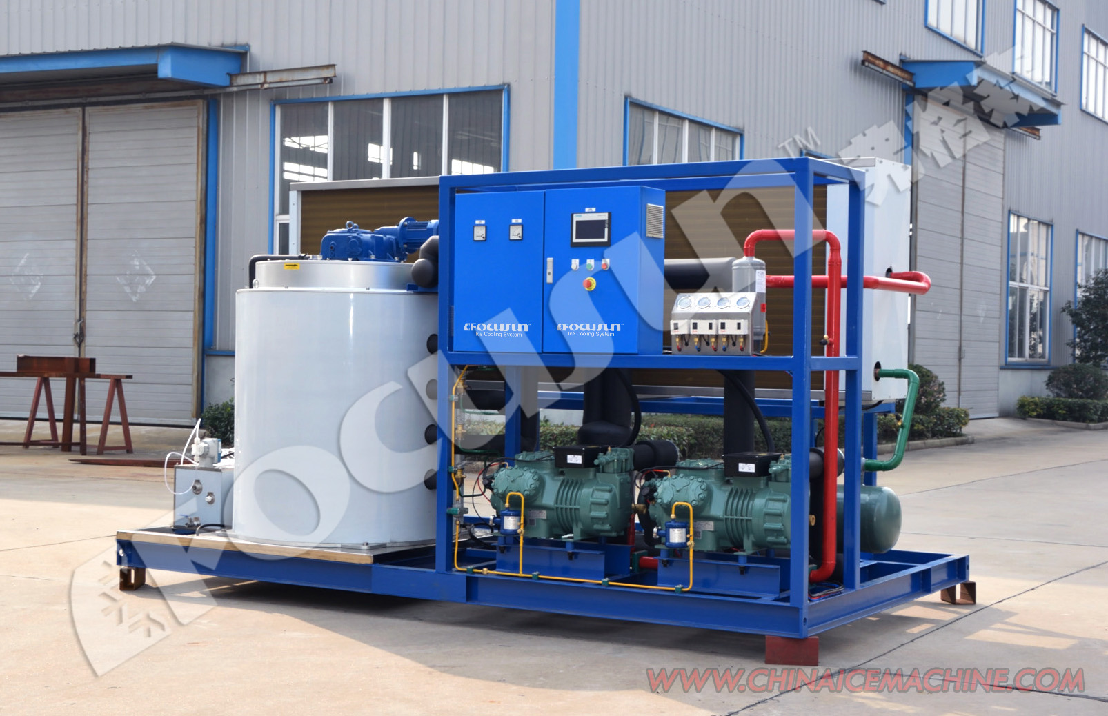 2024 Snow Ice Powder Maker Small Capacity for Children Playground and 50 kw in Chin