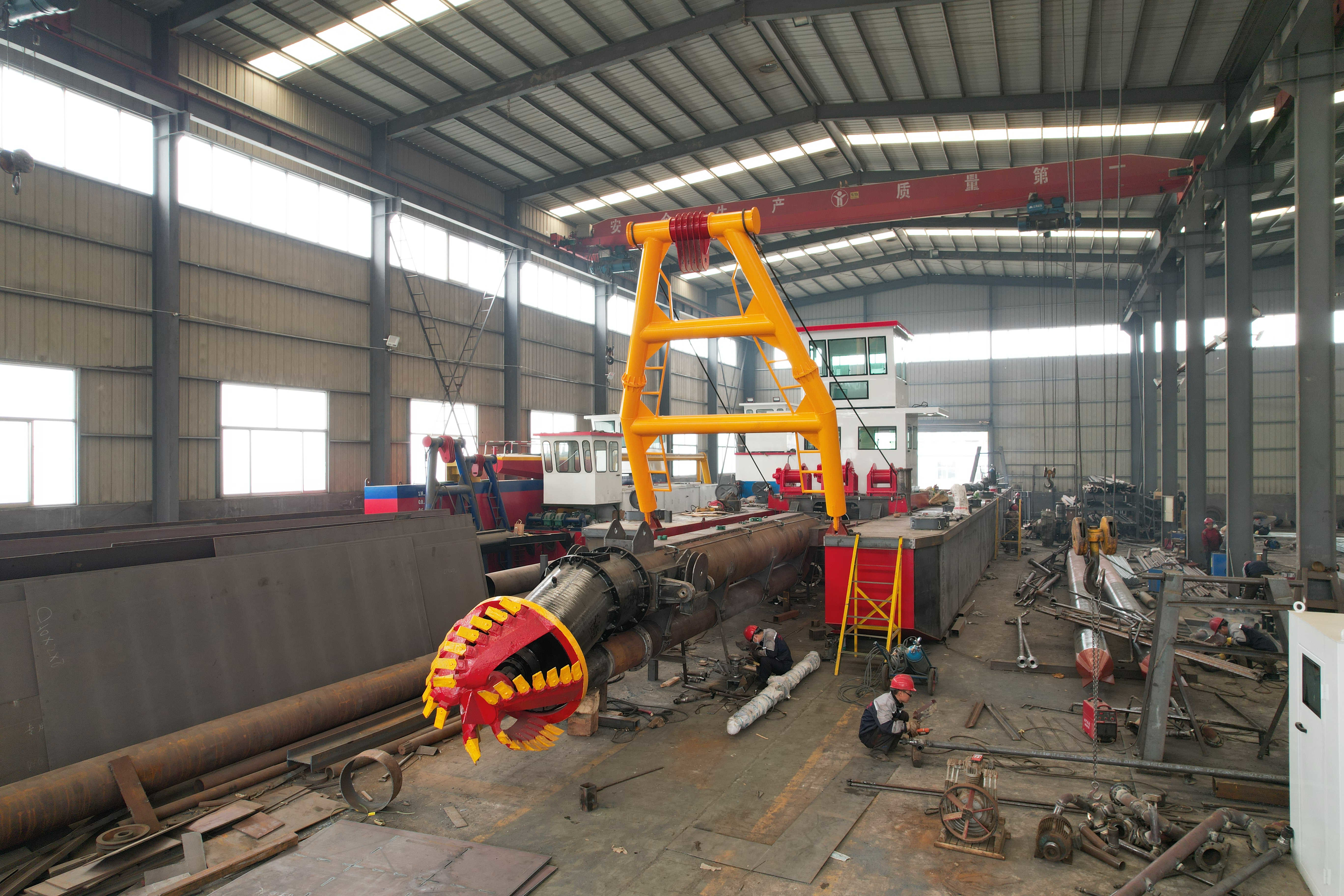 Yongsheng 400mm Suction Cutter Suction Dredges Diesel Engine Self propelled