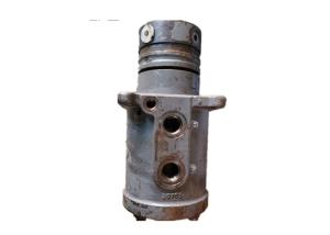 Quality HITACHI ZX450 ZX470 ZX500 ZX670 EX1200-5 Excavator Replacement Parts 9183296 Center Joint wholesale