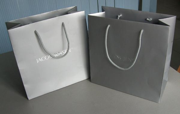 Hand made customized retail paper shopping bag with cotton handle