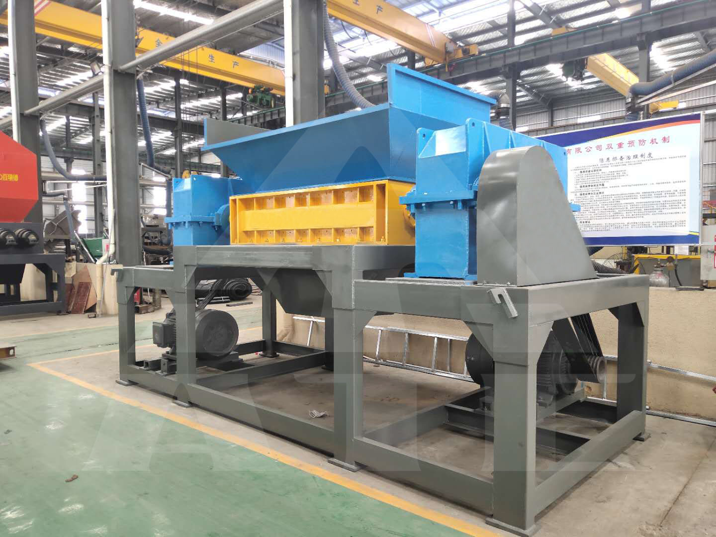 110V 240V 220V 380V Truck Tire Shredder High Efficiency Tire Chipper Machine