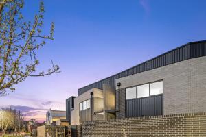 Quality Stylish Townhouses Prefabricated Light Gauge Steel Frame Homes AS4600 wholesale