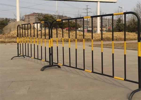 Cheap Wide 2500m Metal Crowd Control Barriers Retractable Pedestrian Barriers for sale