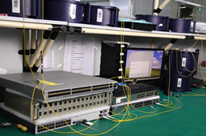 Compatible 100G QSFP28 ER4 , 1310nm 40km DOM Transceiver Module