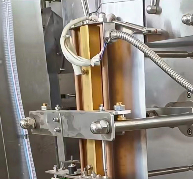 Three Side Sealing Multi Function Packaging Machine Drinking Pouch Water Filling