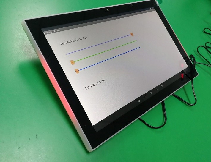 10.1 Inch Android 6.0 POE Wall/Glass Wall Mounted Tablet With NFC Reader LED Light Bar For Meeting Room