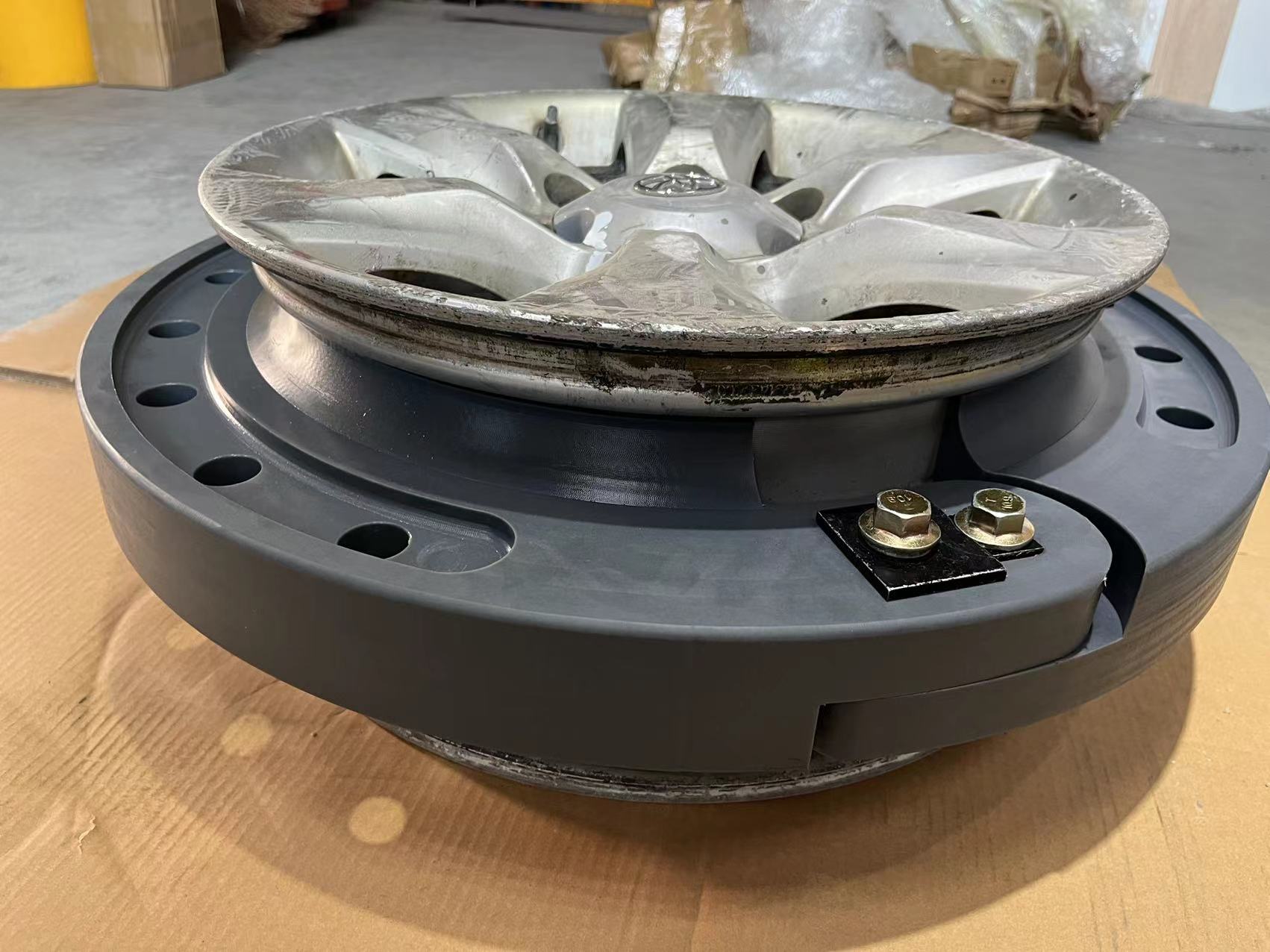 245 70/R22.5 Heavy Armored Vehicle Military Run Flat Insert Bulletproof Run Flat System Solid Tires