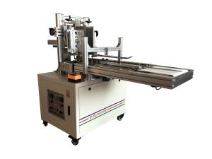 Quality 3.2 KW 50 Boxes Per Min Hot Melt Glue Sealing Machine For Food Box Package wholesale
