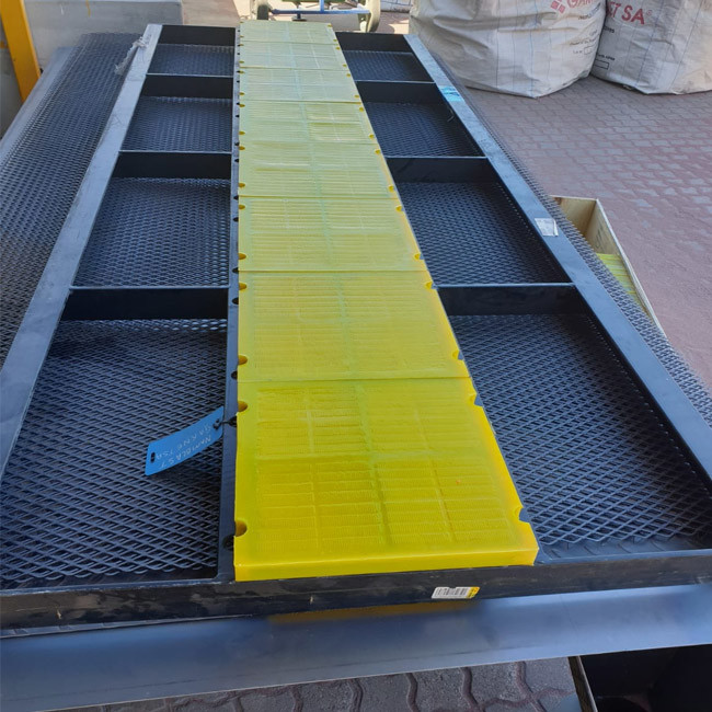Vibrating Linear Polyurethane Screen Panels PU Silicon Ore Sieve Plate