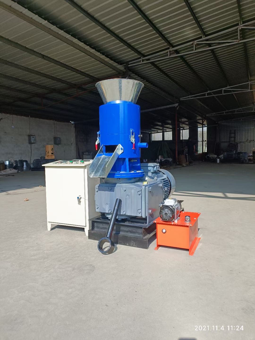 30kw Flat Die Pellet Machine For Wood Pellet Making Equipment 900kg
