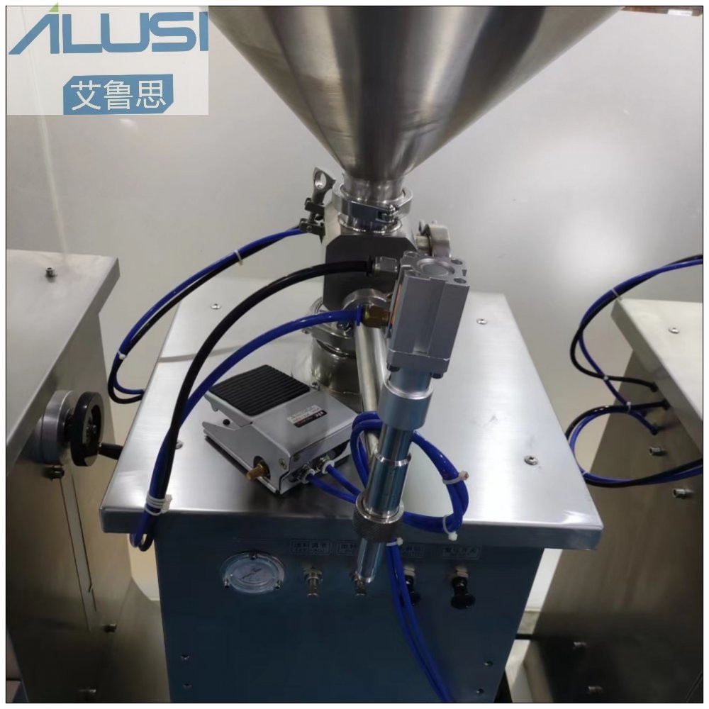Semi Auto SUS316 Cream Stick Filling Machine High Accuracy 20000bph