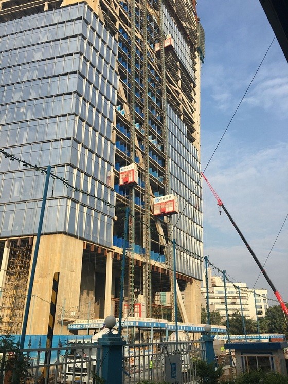 Passenger 3000kg 63m/Min Building Construction Hoist Middle Speed