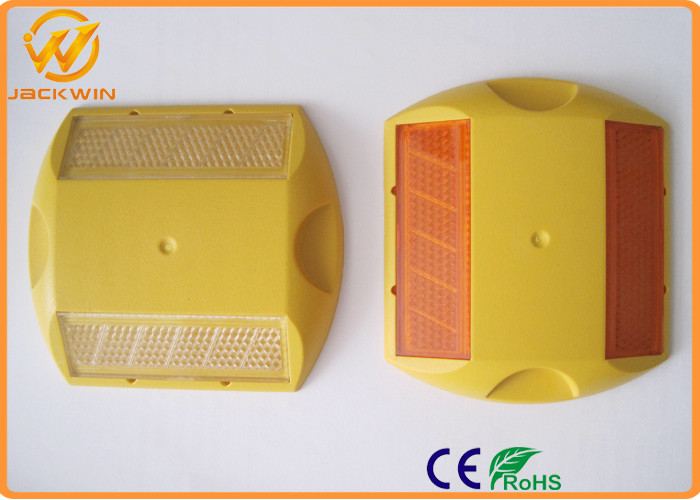 High Brightness Double Sides Plastic Reflective Road Studs with Cat Eyes Marker